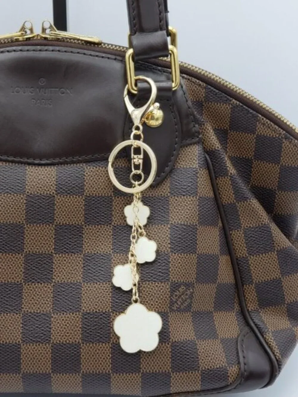 Louis Vuitton Gold Padlock 🔒 Key Set Authentic LV w/ Unbranded Flower Keychain